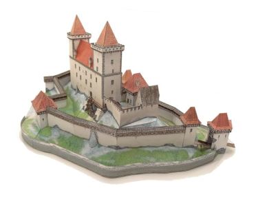 Burg Radyne (Karlskrone) in Stary Plzenec (Altpilsen), Tschechien, im Bauzustand aus dem 15. Jh. 1:400