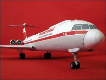 DDR-Langstrecken-Verkehrsflugzeug Iljushin il-62 1:50 Junge-Welt-Verlag-Reprint