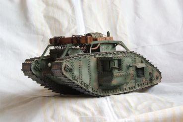 britischer Panzer Mark Mk.IV Male "F56 Fantan" (1917) 1:25 Offsetdruck, übersetzt!