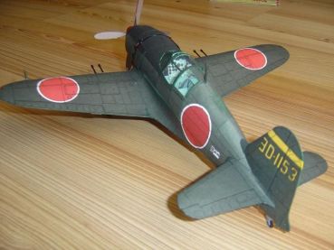 japanischer Abfangjäger Mitsubishi J2M3 Raiden 1:33 übersetzt, ANGEBOT