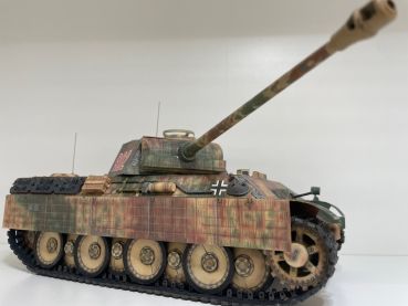 Panzer Pz.Kpfw.V Panther Ausf. G - Befehlswagen 1:25
