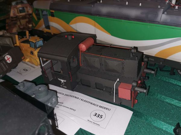 Kleinlokomotive Köf II in der Darstellung des Fahrzeuges Kö-7400 1:25