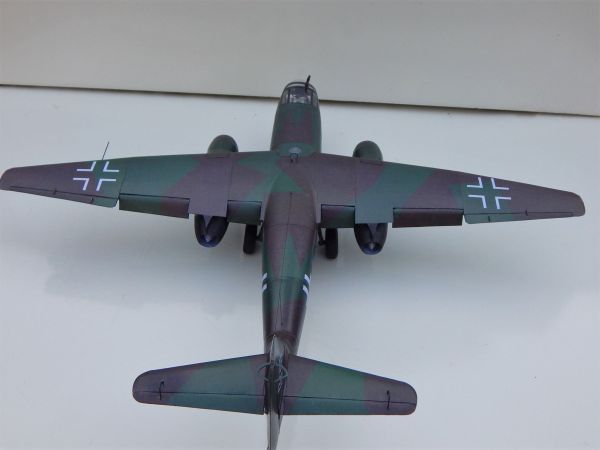 Aufklärungs- und Bombenflugzeug Arado 234 B-2 Blitz 1:33 extrem³, inkl. Kanzelsatz