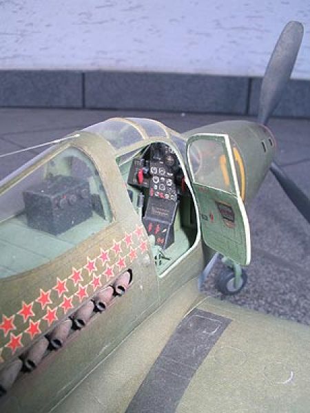 sowjetische Bell P-39N Airacobra 1:33 ANGEBOT