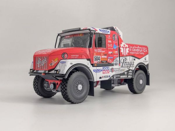LKW-Rennwagen – Praga V4S DKR "Lady Praga" Dakar-Rally 2022-2023 1:32 präzise