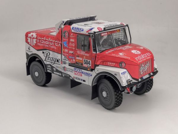 LKW-Rennwagen – Praga V4S DKR "Lady Praga" Dakar-Rally 2022-2023 1:32 präzise