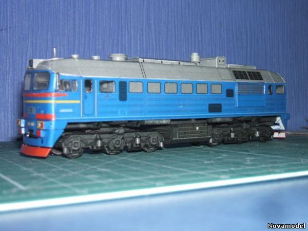 sowjetische Güterzug-Diesellokomotive 2M62 (ein Glied) 1:87