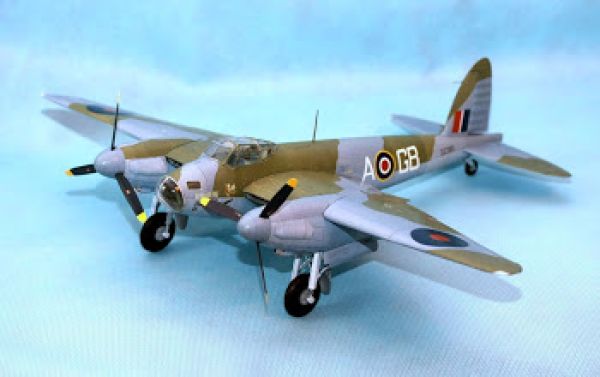 Bombenflugzeug De Havilland Mosquito B Mk IV Srs. II 1:33