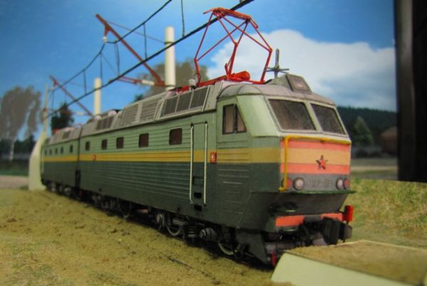 Ein Glied der E-Lok TschS7 Russischer Staatsbahnen 1:87 präzise