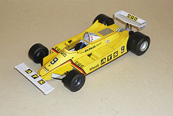 Formel 1.-Bolid ATS D4 1981 (Season 1981) in drei optionalen Darstellungen 1:24