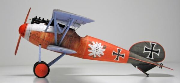 Jagdflugzeug Albatros D.V (Jasta 5., 1917)  1:33