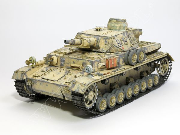 Panzerkampfwagen (Pz.Kpfw. IV Ausf. E.) 1:25