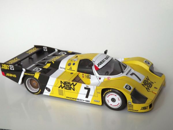 Rennwagen Porsche 956 des Teams New-Man Racing (Le Mans, 1985) 1:24