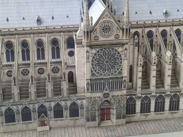 Kathedrale Notre-Dame aus Paris 1:300 deutsche Anleitung