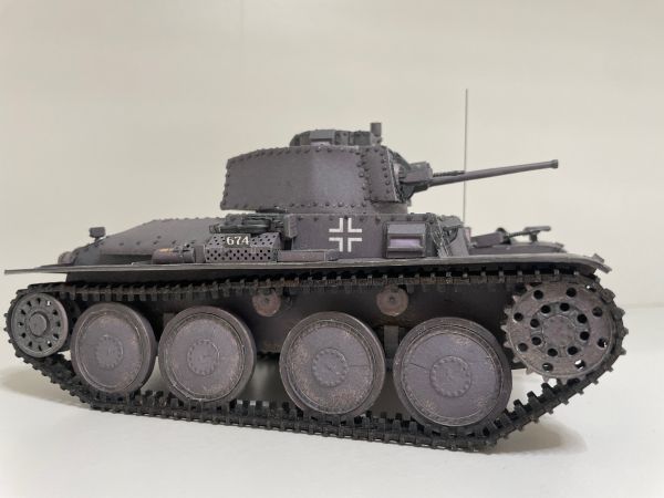 Leichtpanzer PzKpfw.38(t) 1:25 extrem, übersetzt